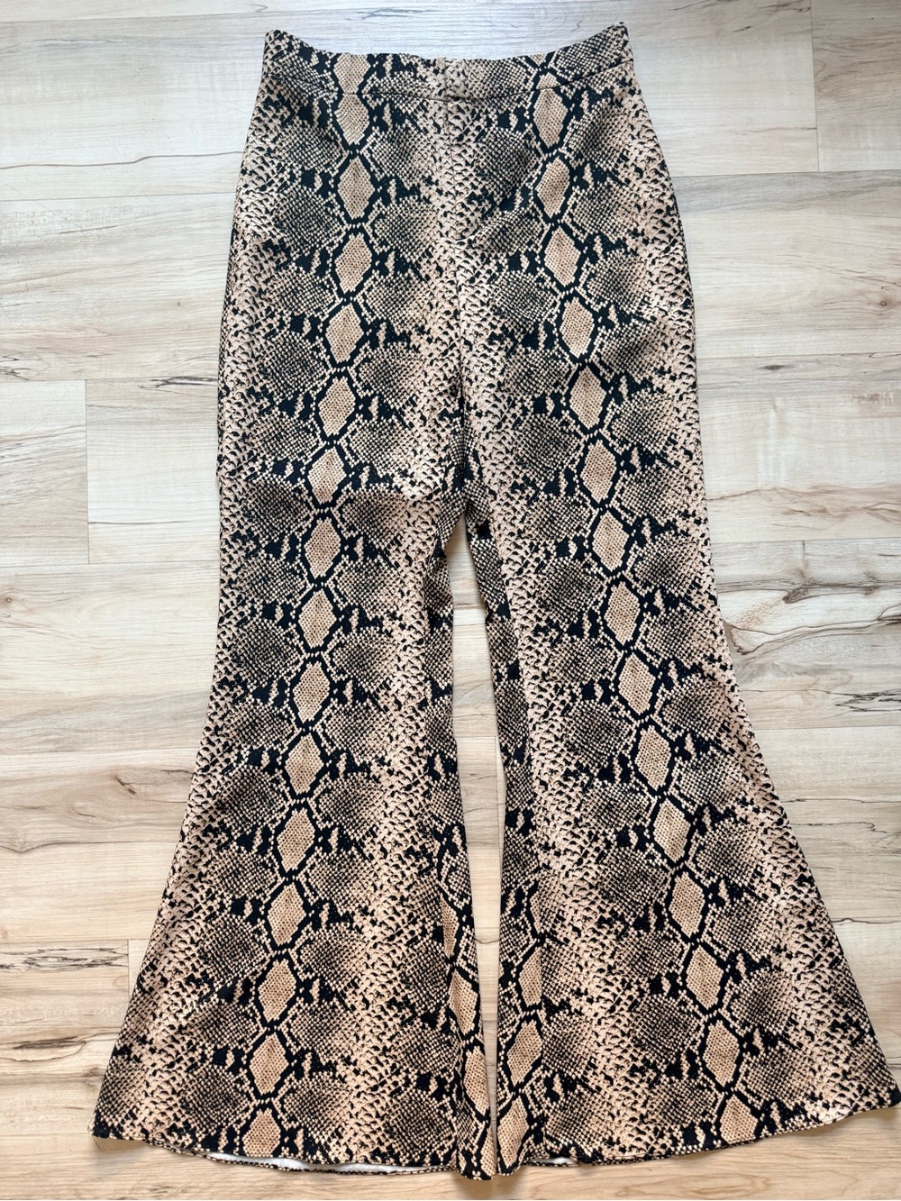 ZARA Snake Print Flare Pants Women’s Size Small High Rise Stretch